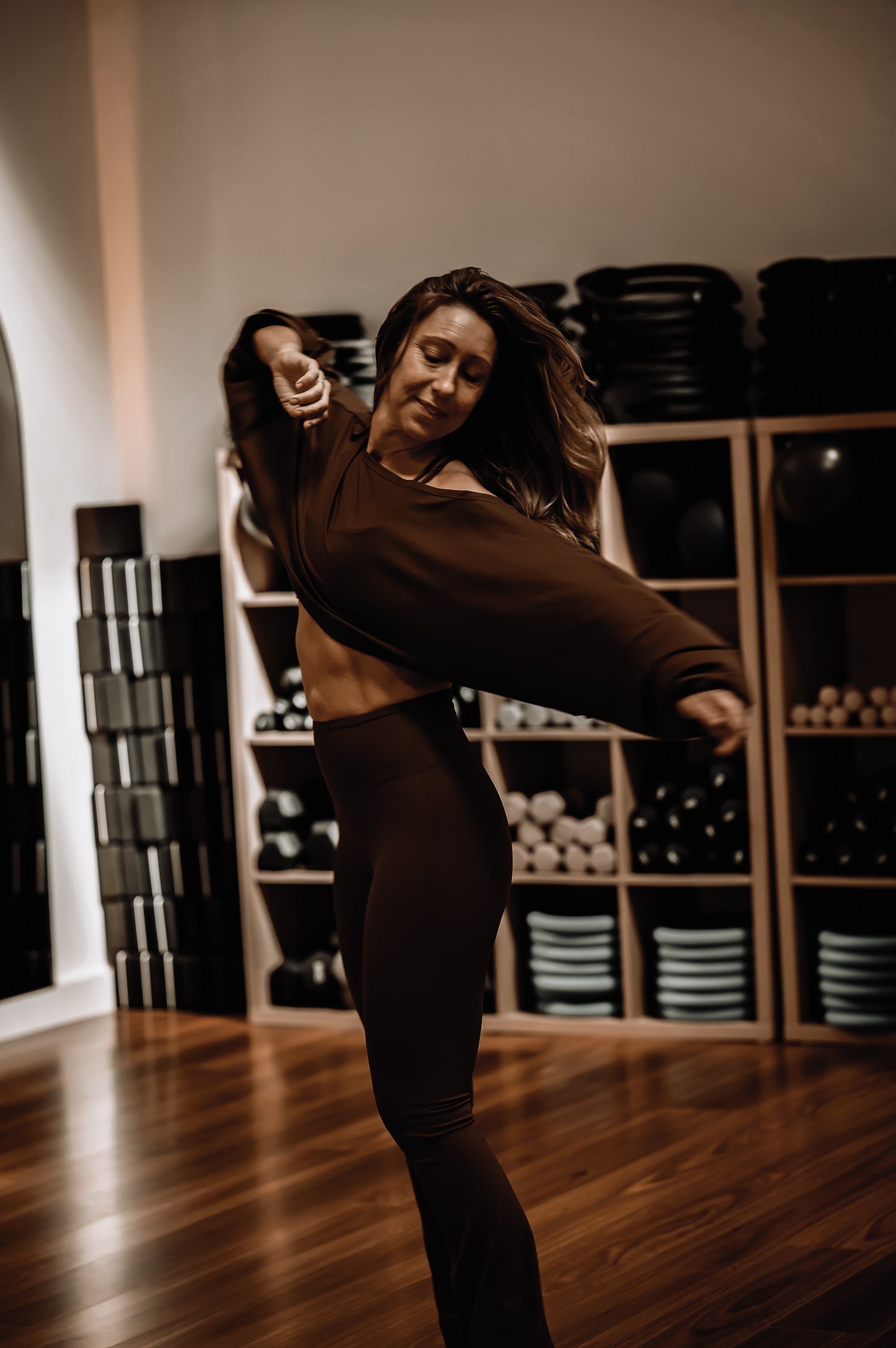 The Flow Sweater - Brown/ Black