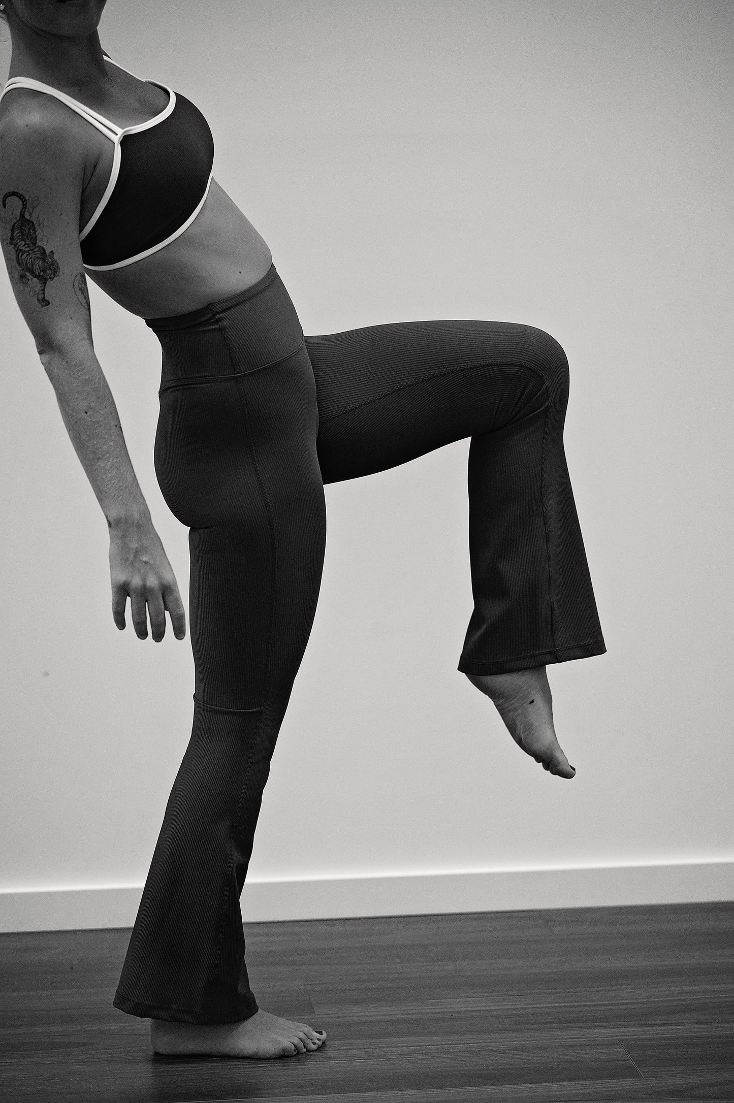 The ritual flare - Brown/ Black